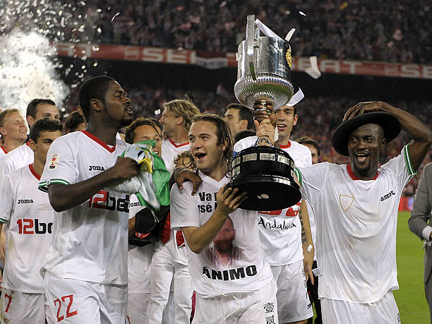 相比之下 相比之下