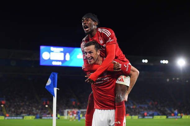 管理层显然 管理层显然